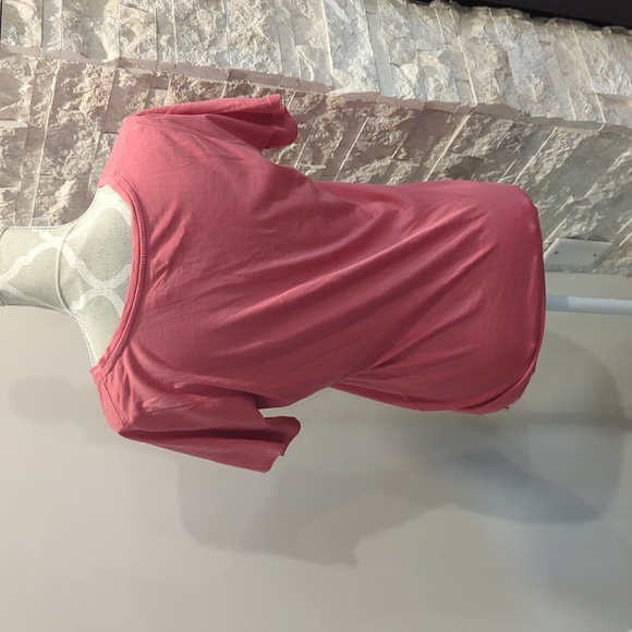 Stradivarius pink vneck oversized T-shirt - Picture 3 of 5